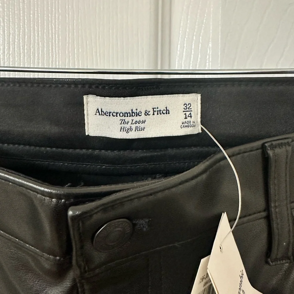 Abercrombie & Fitch The Loose High Rise Black Pants - Picture 2 of 2